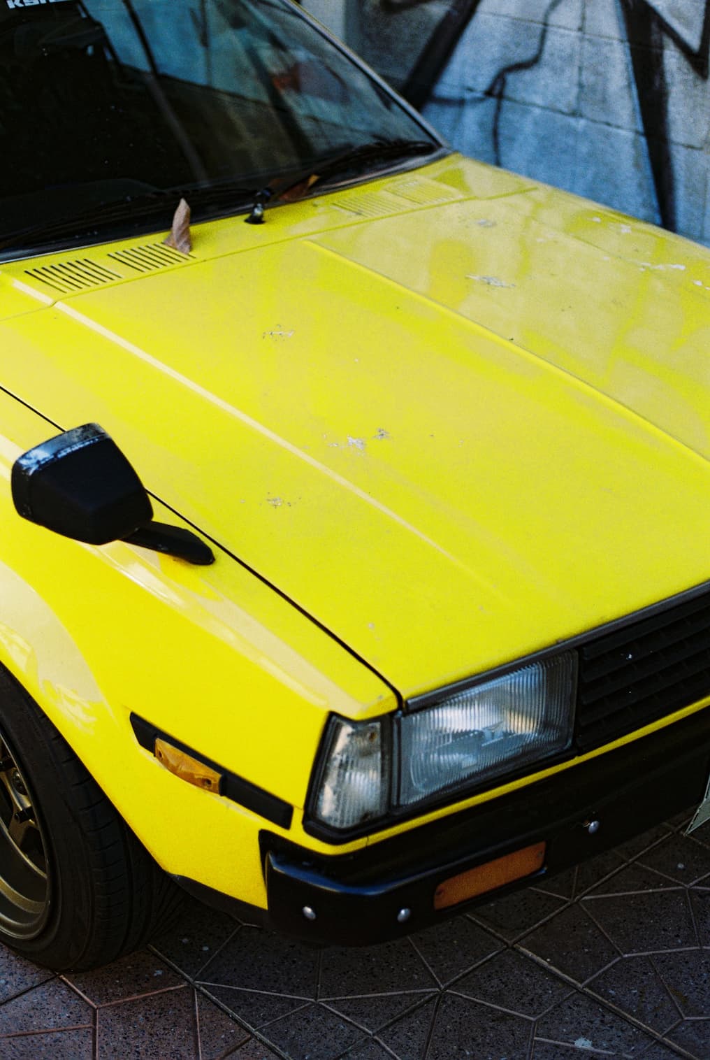 Kodacolor 100, Yellow Car