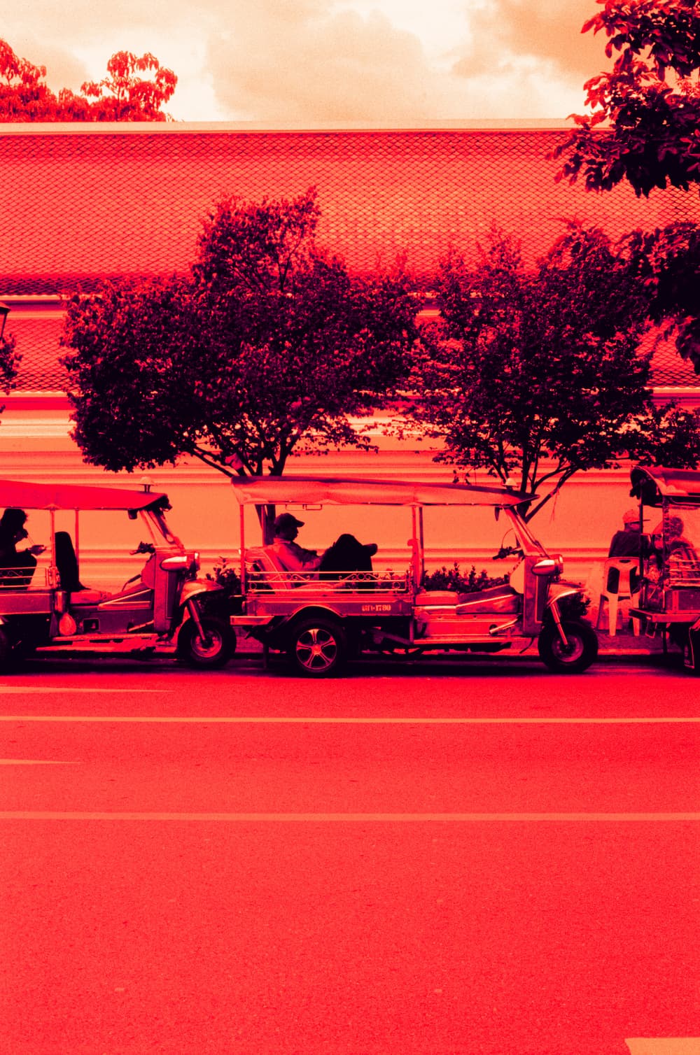 Harman Red 125, Near Grand Palace